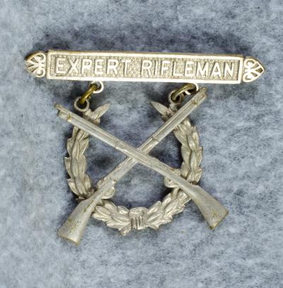 WWI era USMC Mrine Corps Expert Rifleman Badge