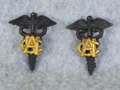 WWI Army Nurse Corps ANC Collar Pin Insignia Pair