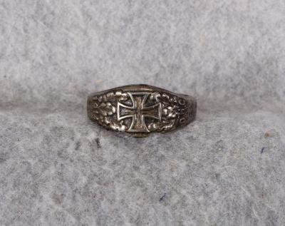 WWI German Gold for Iron Finger Ring