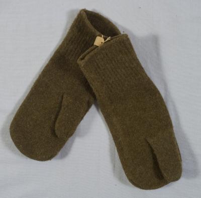 Items For SALE Area-- WWII Army Wool Mitten Glove Liners