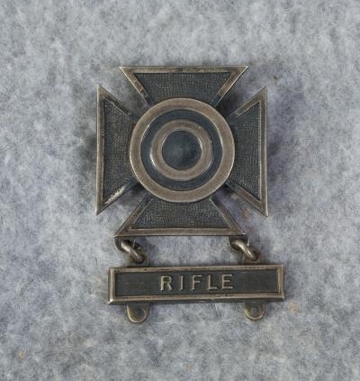 WWII Army Sharpshooter Badge Rifle Sterling