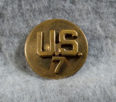 SOLD Archive Area-- WWII US 7th Collar Disk Screw Back