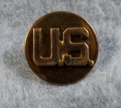 SOLD Archive Area-- WWII US Collar Disc Screw Back