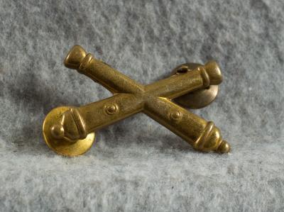 WWII Artillery Officer's Insignia Pin