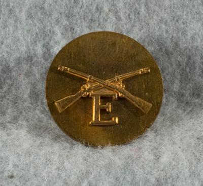 WWII Infantry E Collar Disc Screw Back