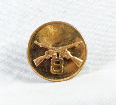 WWII 8th Infantry Regiment Collar Insignia 