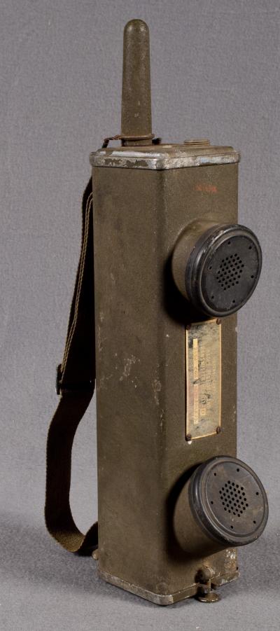 WWII BC-611-D Radio Transmitter Walkie Talkie