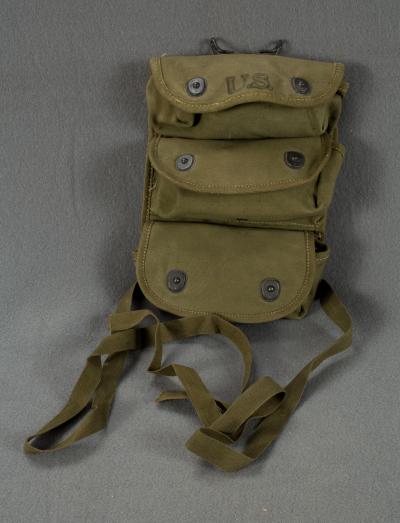 WWII Three Pocket Grenade Pouch MINT