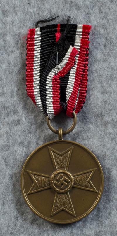 WWII War Merit Medal