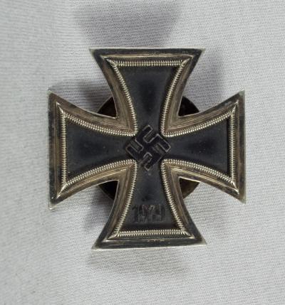 Iron Cross 1st Class Screw Back Rudolf Souva L58