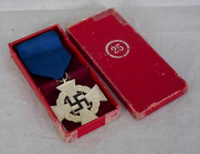 Cased 25 Year Faithful Service Medal 