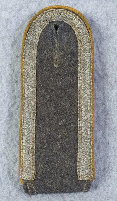 Luftwaffe NCO Flight Shoulder Board Greatcoat