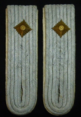 Infantry Oberleutnant Shoulder Boards