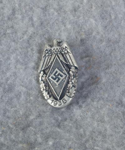 HJ 1938 Hitler Youth Donation Pin Tinnie
