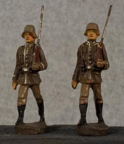 WWI German Marching Toy Soldiers Pair Elastolin 