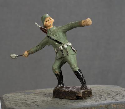 WWI German Soldier Grenade Thrower Leyla