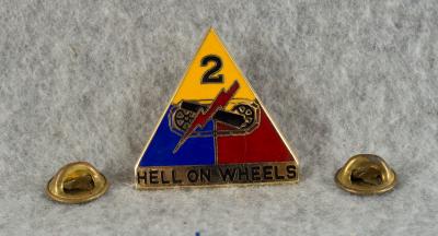 DUI DI Crest Pin US Army 2nd Armored Division