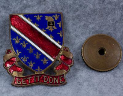 SOLD Archive Area-- WWII Crest 110th Engineer Regiment DUI DI