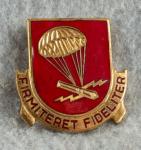 DUI Crest 377th Parachute Field Artillery Pin Back