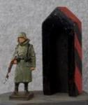 German Toy Sentry Soldier & Guard Shack Lineol