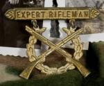 WWII USMC Expert Rifleman Badge English Made