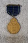 WWII era Navy Expert Rifleman Badge Medal Award